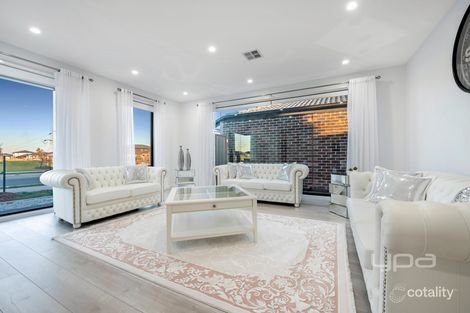 Property photo of 80 Arena Avenue Roxburgh Park VIC 3064
