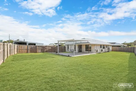 16 Waterpark Dr, Mulambin, QLD 4703