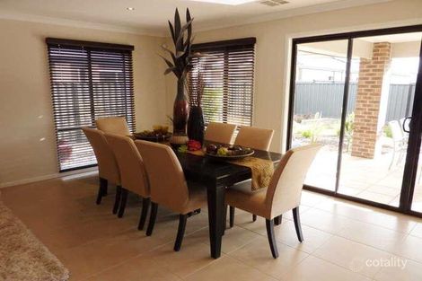 Property photo of 10 Balladong Crescent Tarneit VIC 3029