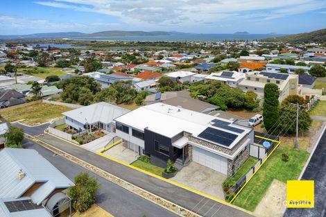 Property photo of 1/138A Hare Street Mount Clarence WA 6330