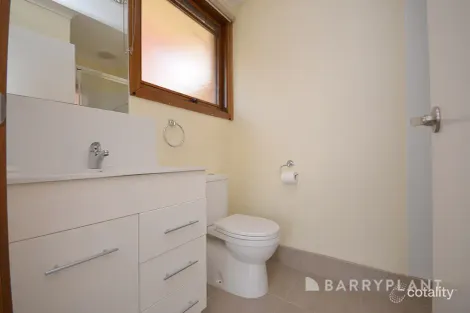 Property photo of 31 Webster Street Ballarat Central VIC 3350