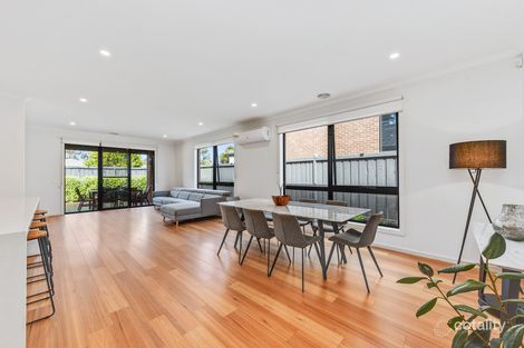 Property photo of 66 Songlark Crescent Carrum Downs VIC 3201