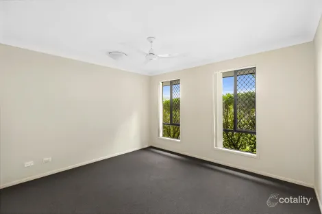Property photo of 31 Florence Place Oxley QLD 4075