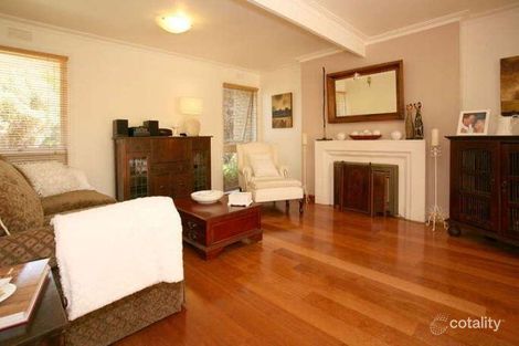 Property photo of 4 Eileen Street Mount Waverley VIC 3149