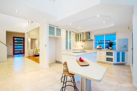 Property photo of 15 Sabrina Avenue Helensvale QLD 4212