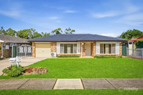 24a Stromlo St, Bossley Park, NSW 2176