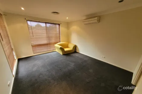 Property photo of 2 St Luke Place Blair Athol NSW 2560