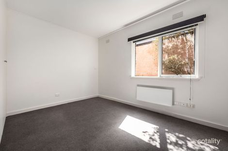 Property photo of 2/41 Hambleton Street Albert Park VIC 3206