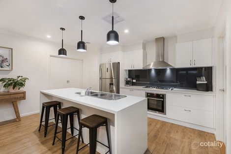 Property photo of 18 Birdwood Close Eaglehawk VIC 3556