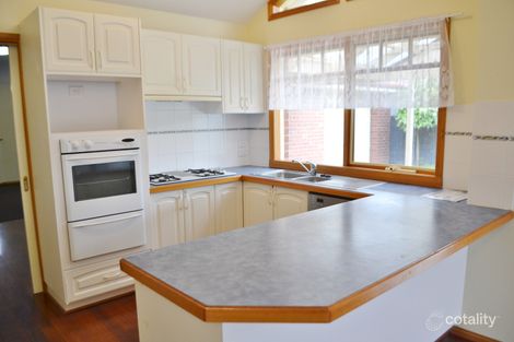 Property photo of 5 Darcy Niland Crescent Lynbrook VIC 3975