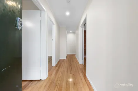 Property photo of 22 Darebin Drive Thomastown VIC 3074
