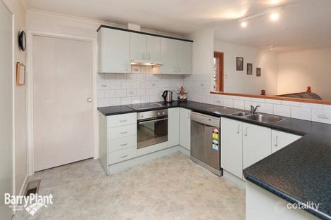 Property photo of 14 Aquila Crescent Endeavour Hills VIC 3802