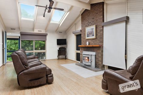 Property photo of 4 Olive Avenue Harkaway VIC 3806