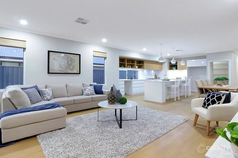 Property photo of 8 Waskerly Place Aveley WA 6069