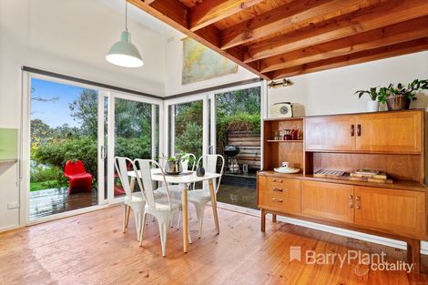 Property photo of 100 Glen Park Road Eltham North VIC 3095