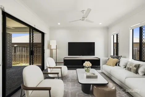 Property photo of 61 Ace Drive Glenvale QLD 4350