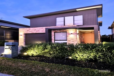 13a Daintrees St, Campbelltown, NSW 2560