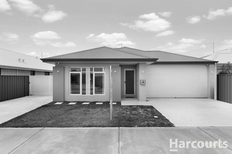 Property photo of 10 Heathwren Crescent Erskine WA 6210