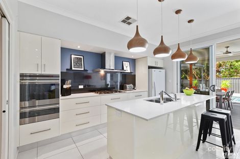 Property photo of 8 Moreton Avenue Wynnum QLD 4178