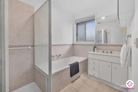 Property photo of 14 Franklin Close Wallan VIC 3756