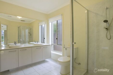 Property photo of 43 Nossal Drive Point Cook VIC 3030