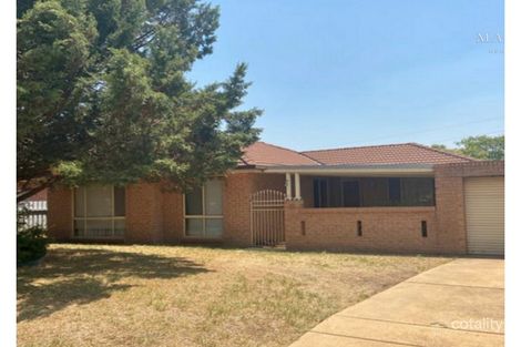 71 Dalman Pkwy, Glenfield Park, NSW 2650