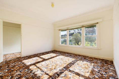 Property photo of 15 Douglas Crescent Castlemaine VIC 3450
