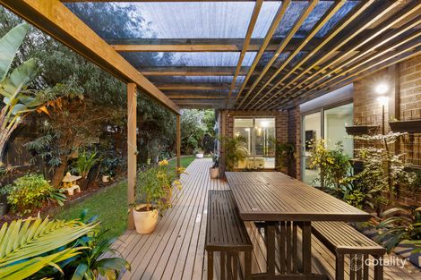 17 Whalley Rd, Armstrong Creek, VIC 3217