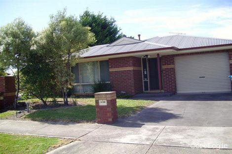 Property photo of 4/30-32 Garryowen Crescent Narre Warren VIC 3805