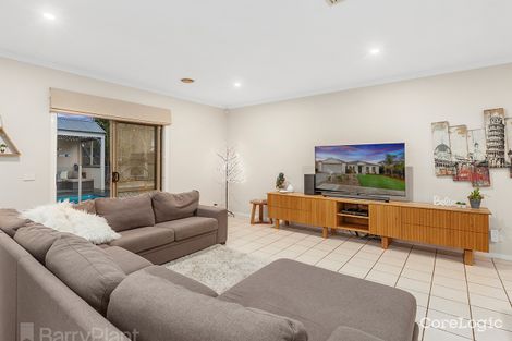 Property photo of 7 Washington Place Point Cook VIC 3030