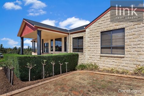 Property photo of 11 Janette Court Lavington NSW 2641