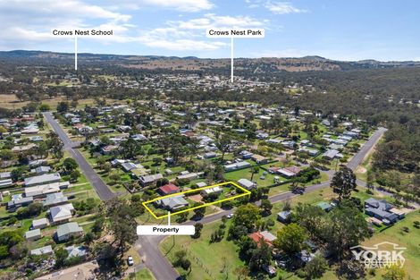 22 Charles St, Crows Nest, QLD 4355