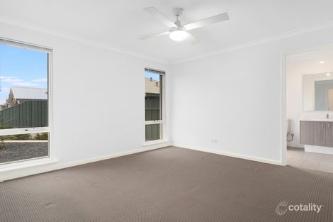 Property photo of 34 Encourage Loop Dudley Park WA 6210