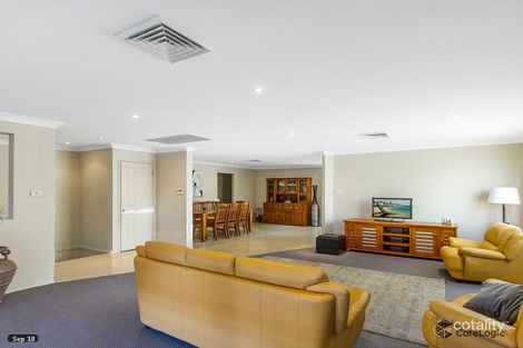 Property photo of 38 The Valley Way Lisarow NSW 2250