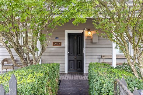 18 Cosmo Rd, Trentham, VIC 3458