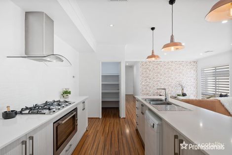 Property photo of 7 Blossom View Forrestfield WA 6058