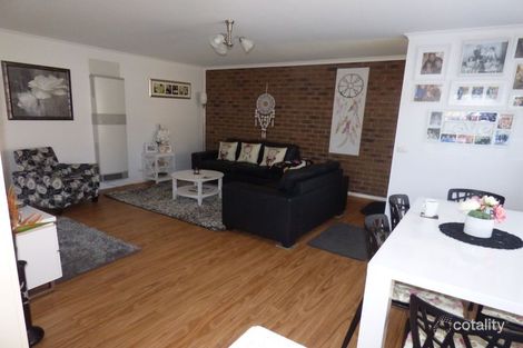 Property photo of 2/20 Libra Crescent Moe VIC 3825