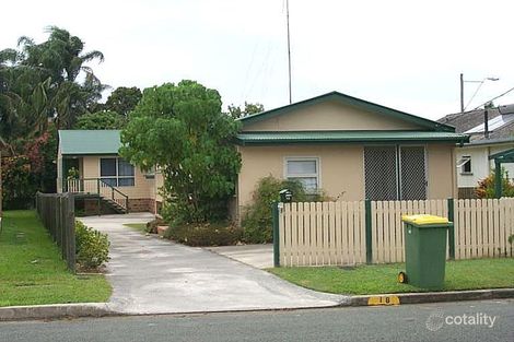 1/16 Chirn Cres, Labrador, QLD 4215