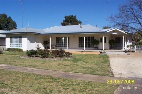 26 Kingfisher Ave, Coleambally, NSW 2707