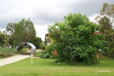 11 Helen St, Southside, QLD 4570