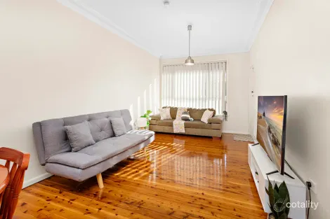 Property photo of 16 College Place Gwynneville NSW 2500