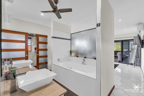 Property photo of 30 Catamaran Circuit Trinity Beach QLD 4879