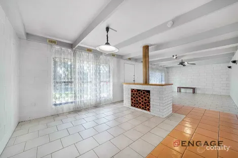 Property photo of 23 Whiton Grove Wyndham Vale VIC 3024