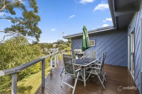 Property photo of 21 Richardson Boulevard Lorne VIC 3232
