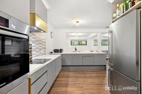 Property photo of 33 Commercial Road Mount Evelyn VIC 3796