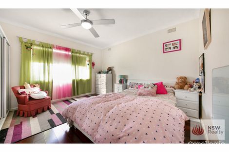 Property photo of 28 Paul Crescent South Wentworthville NSW 2145
