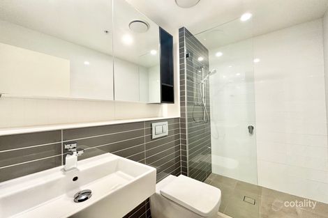 Property photo of 202/13-17 Verona Drive Wentworth Point NSW 2127