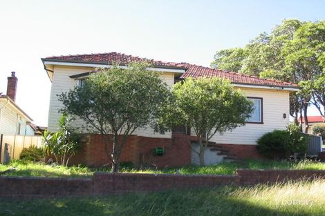 8 Norman St, Waratah West, NSW 2298