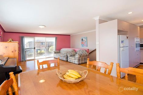 Property photo of 2/90 Warringah Road Narraweena NSW 2099