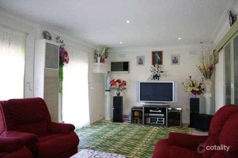 Property photo of 29 Meadowbank Drive Sunshine North VIC 3020
